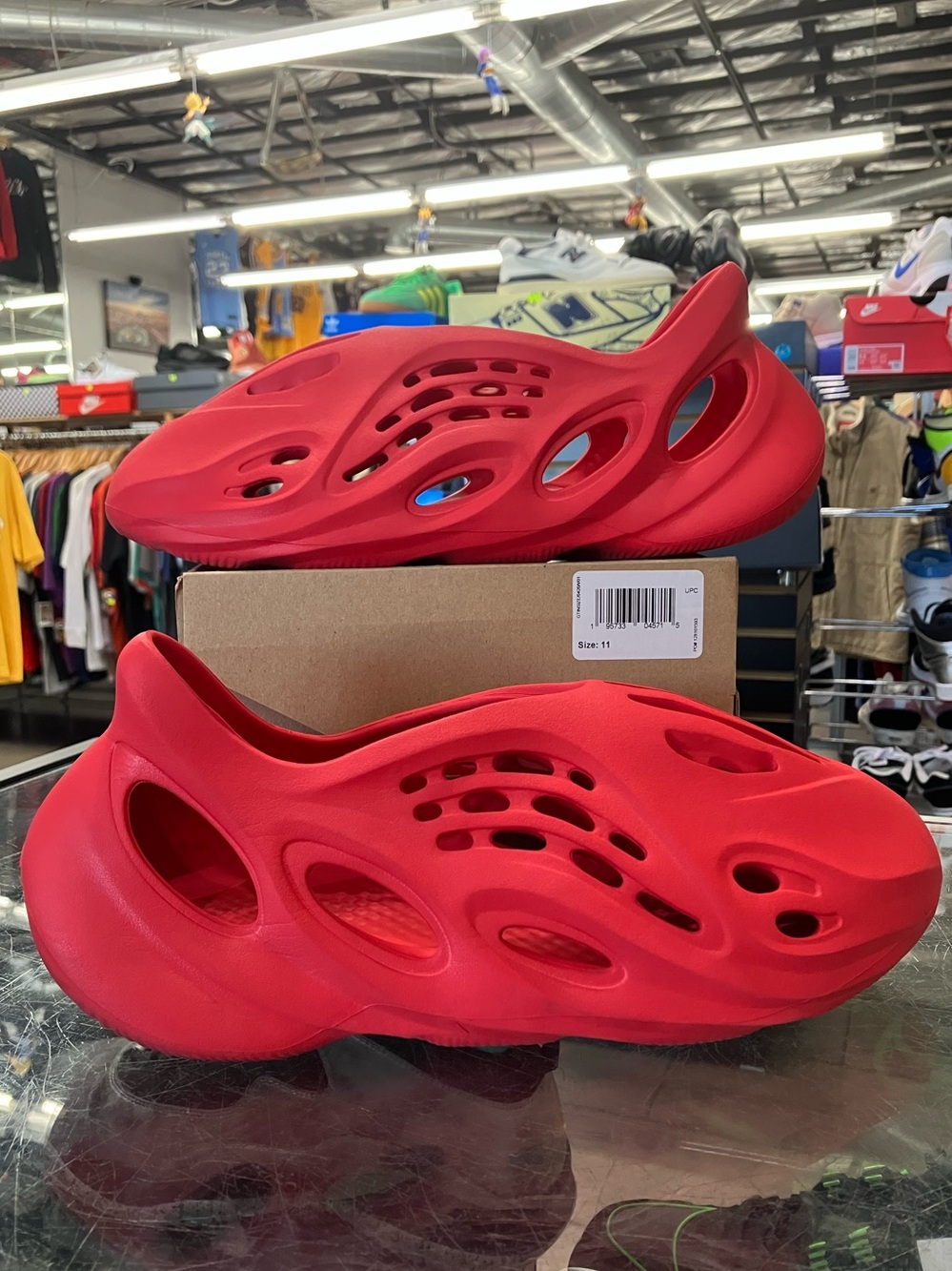 Adidas Yeezy Foam RNNR Vermillion Size 11